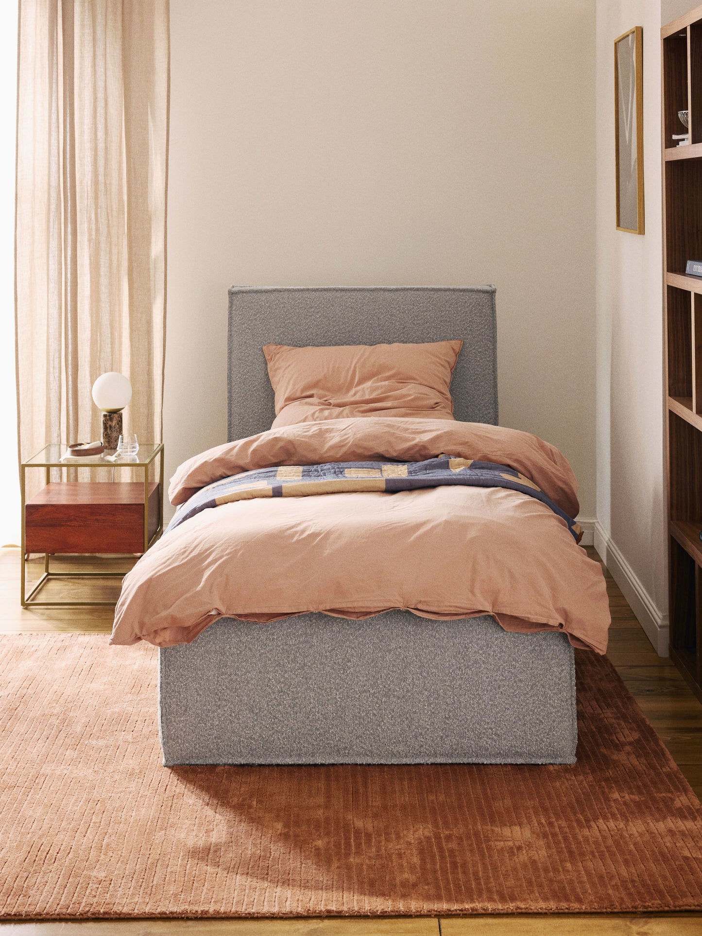 Dremvard Bouclé Single Bed