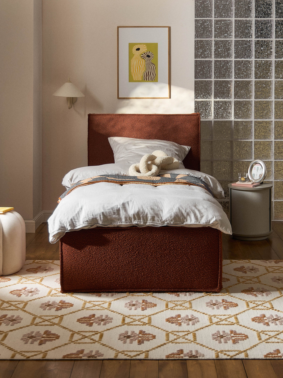 Dremvard Bouclé Single Bed
