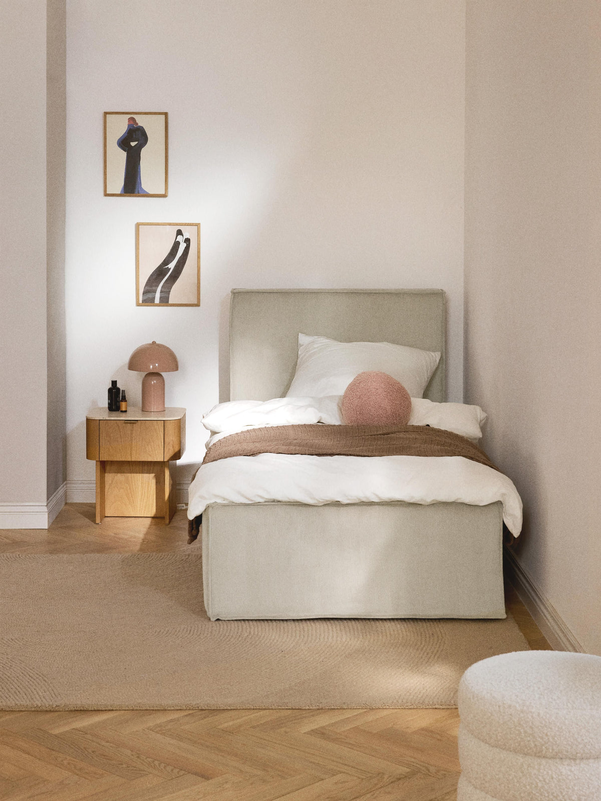 Dremvard Single Bed in Corduroy with Storage