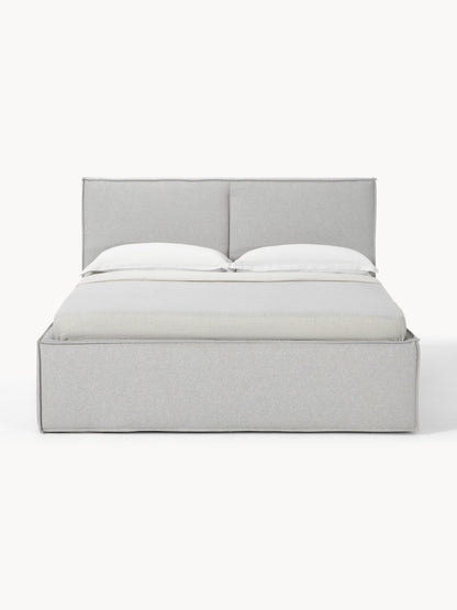 Dremvard Upholstered Bed