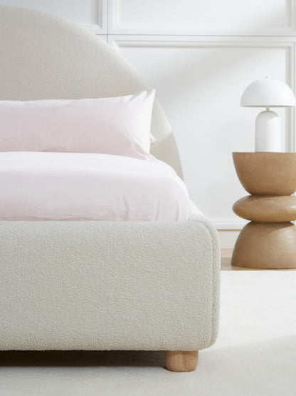 Ebbrant Upholstered Bed in Teddy