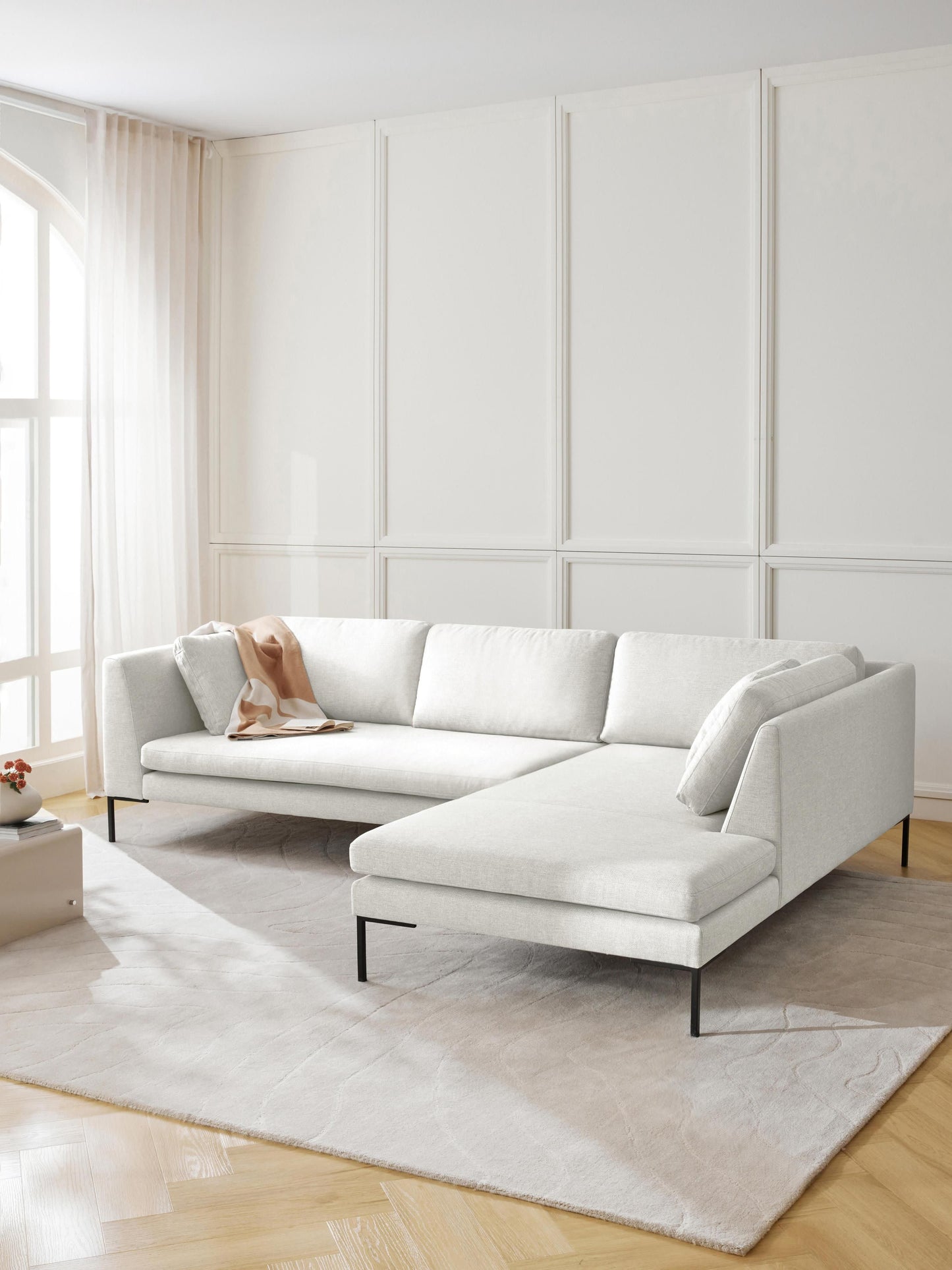 Emmreth Corner Sofa with Metal Legs