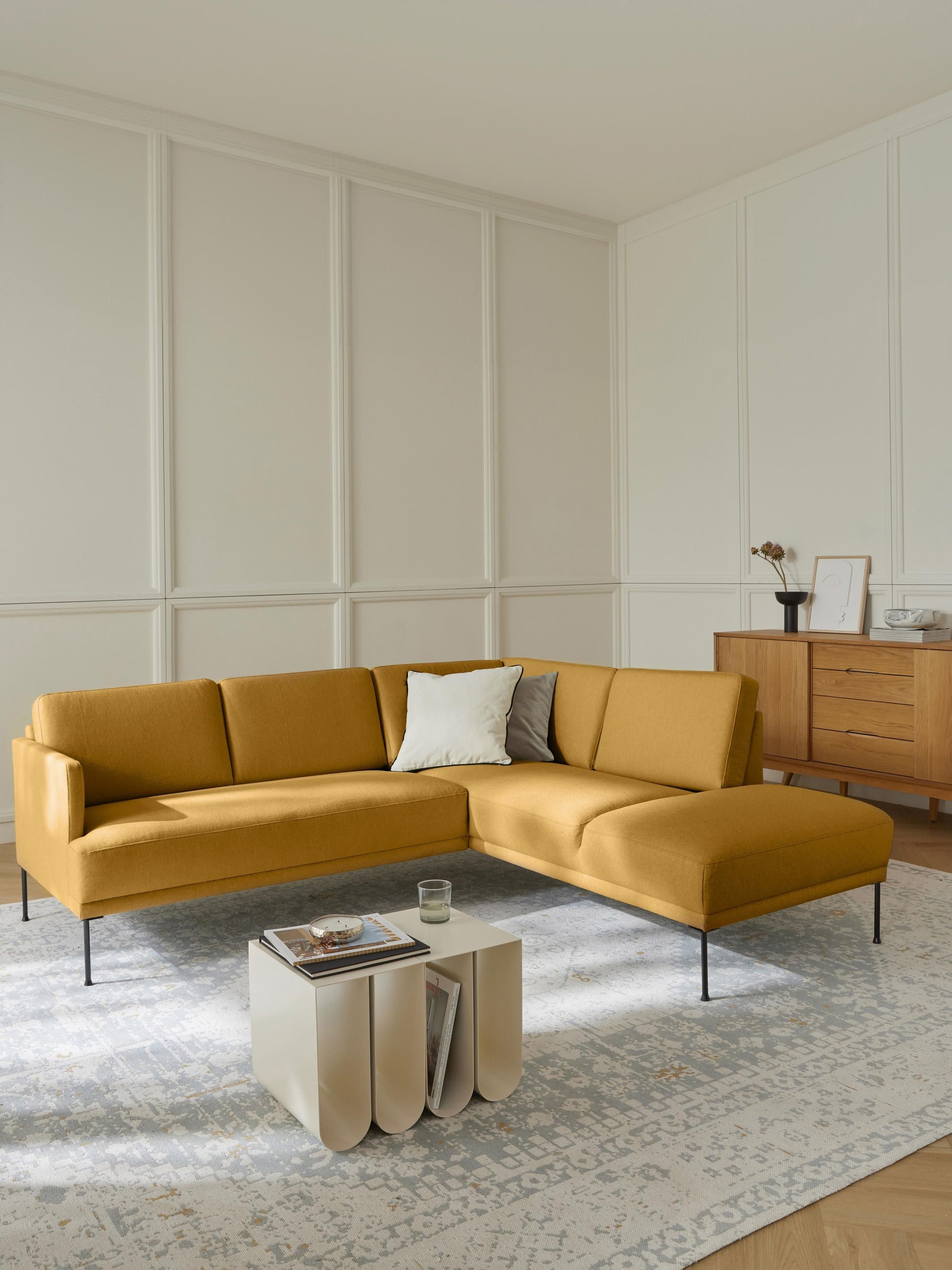 Fluendra Corner Sofa