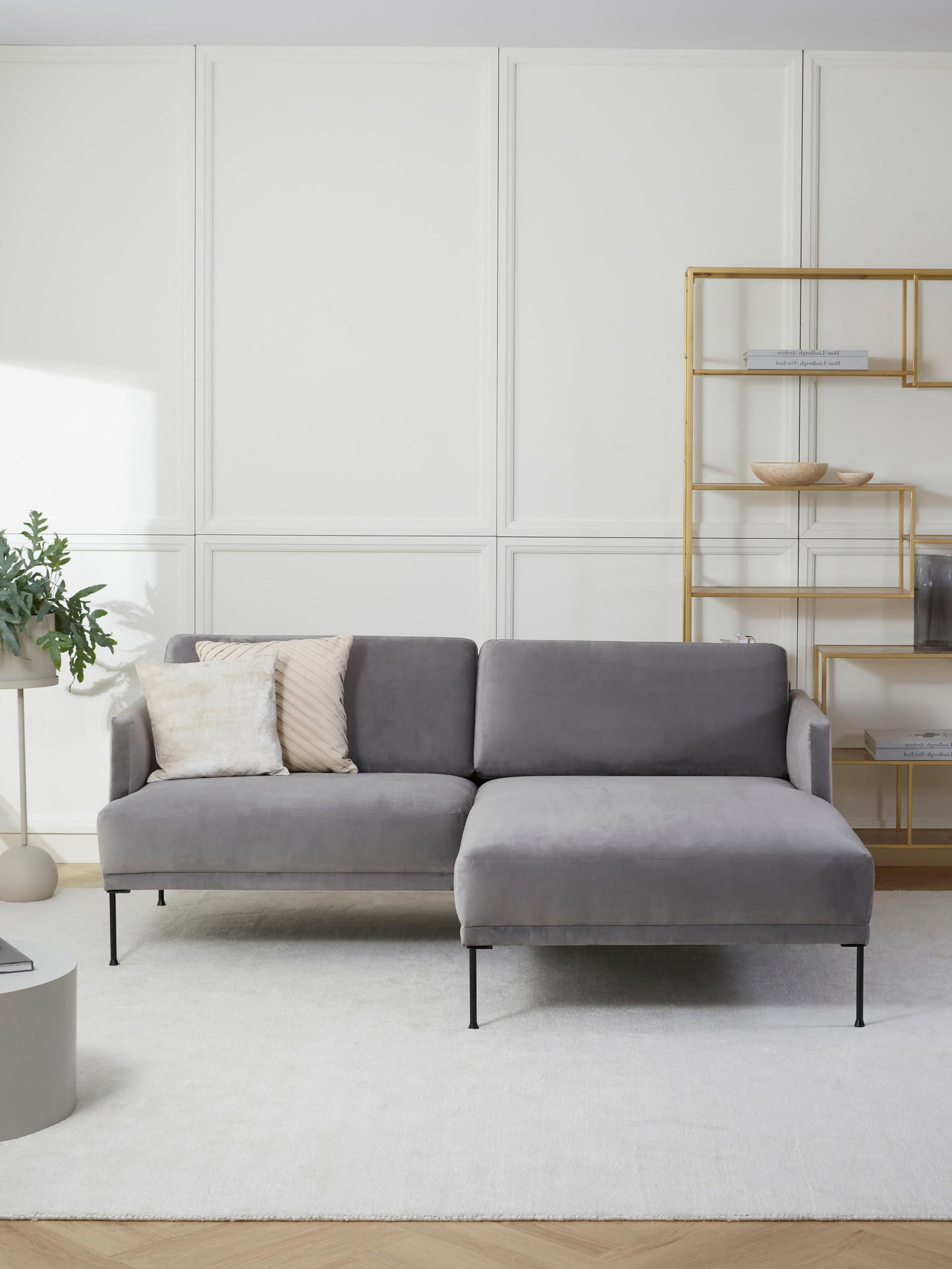 Fluendra Small Corner Sofa in Velvet