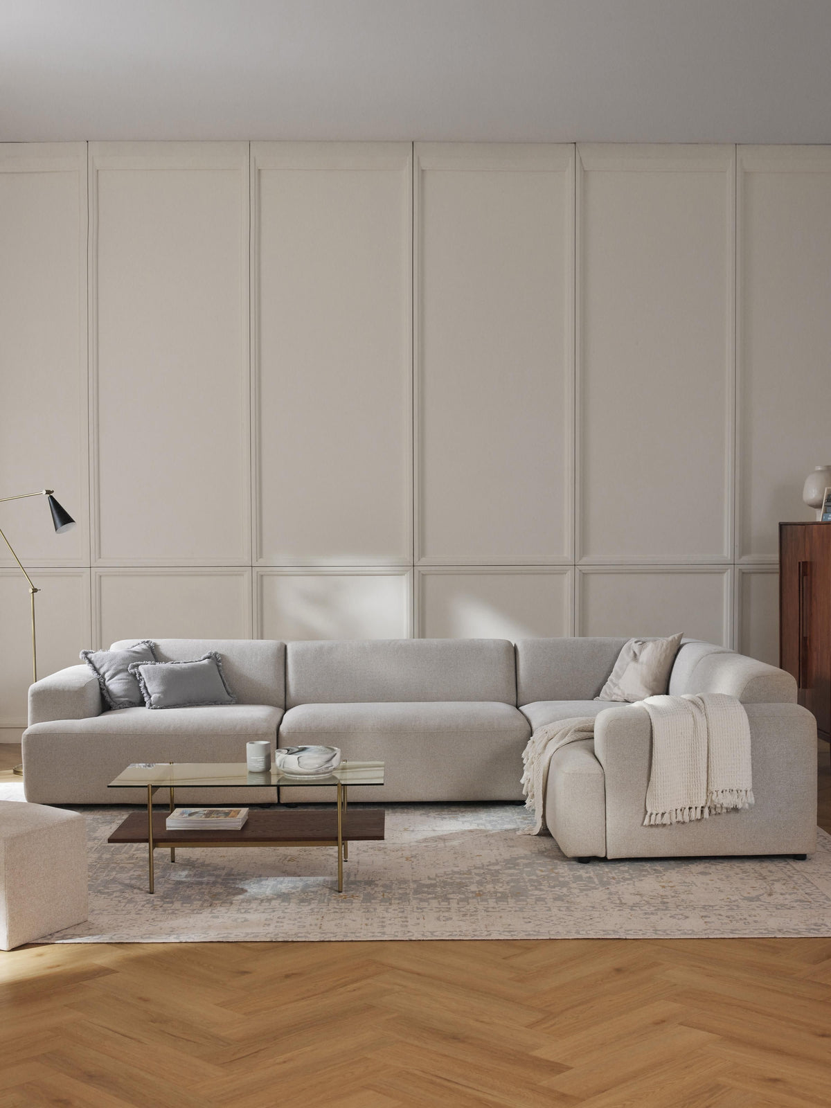 Melraine Large Corner Sofa (4-Seater)