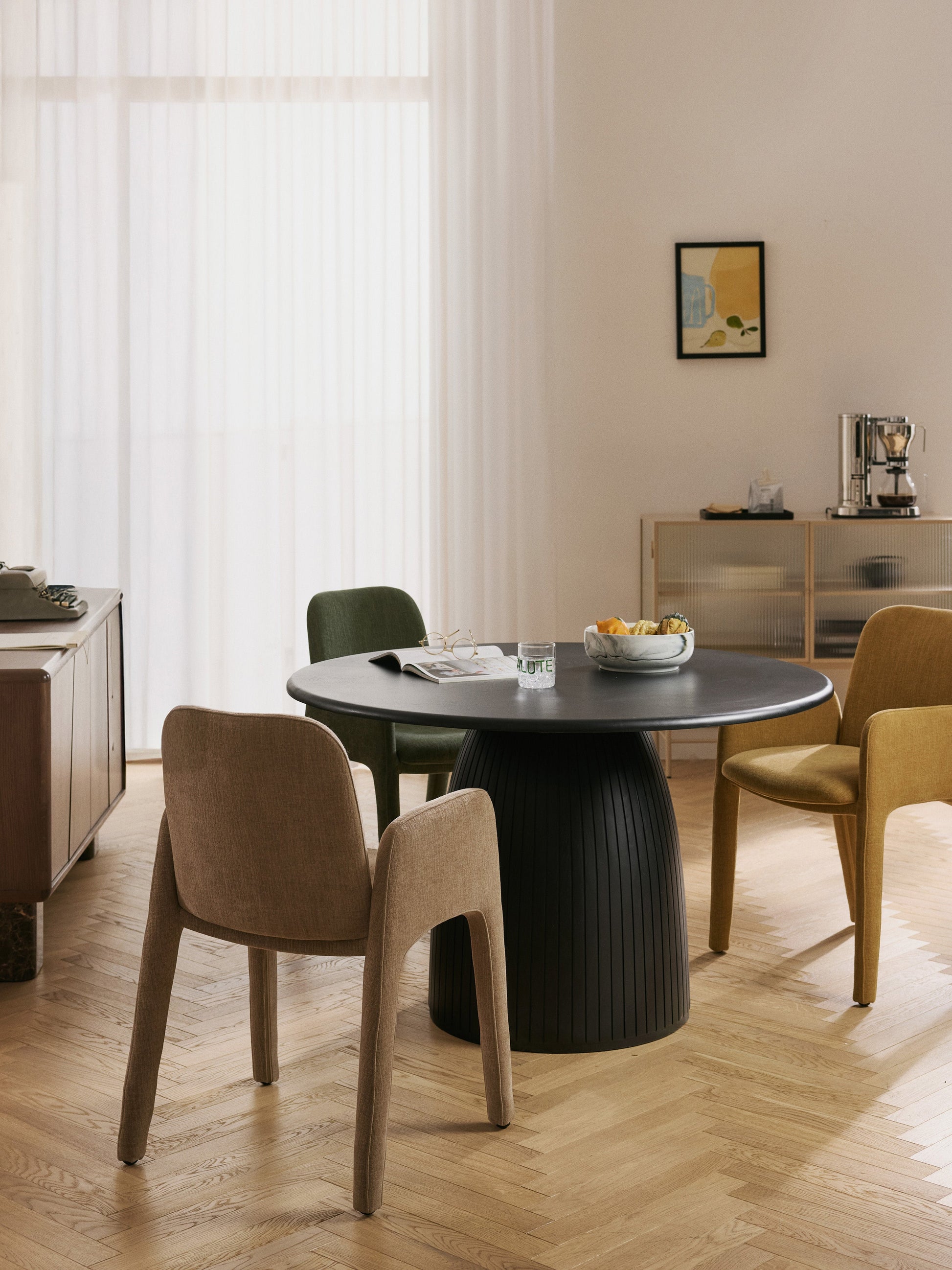 Nelviro Round Dining Table with Fluted Texture, in Various Sizes