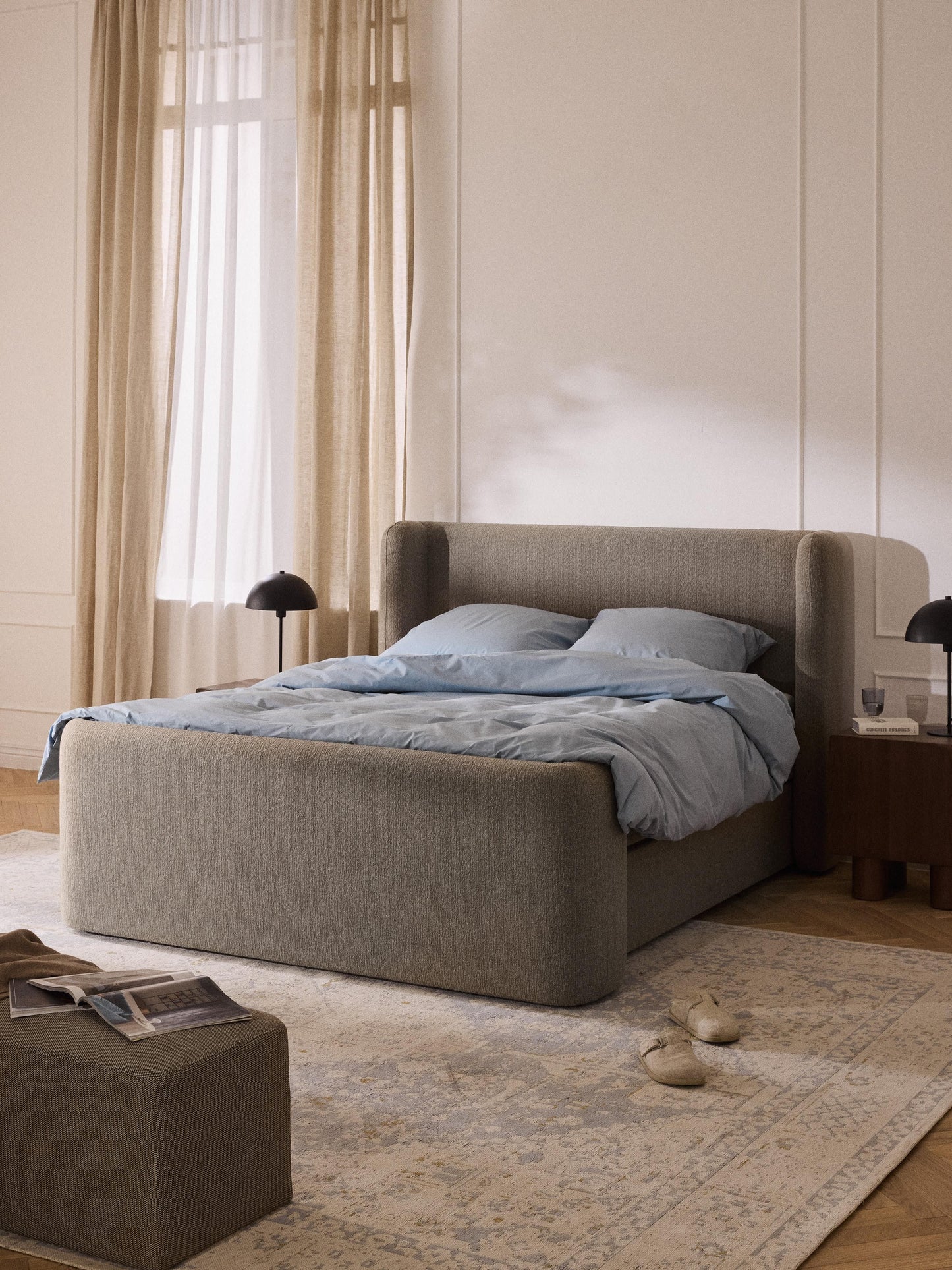 Perlyth Box Spring Bed in Bouclé