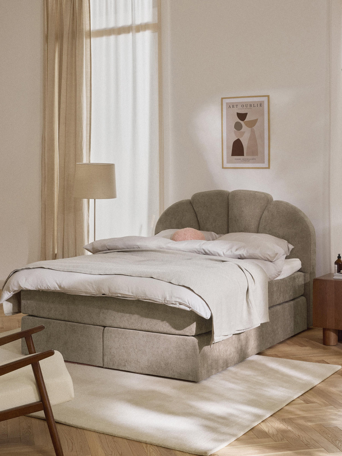 Romthorn Bed, Box Spring