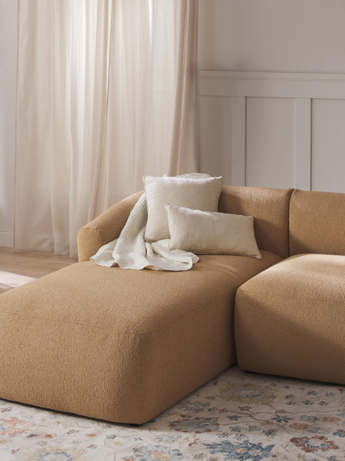 Sovranth Chaise Corner Module in Bouclé