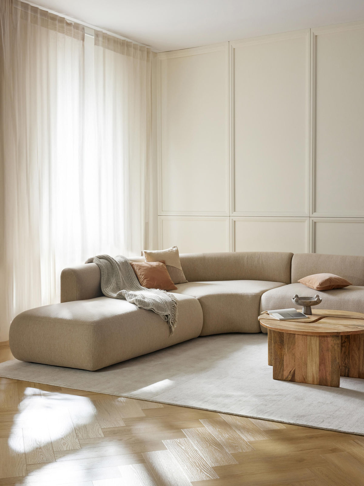 Sovranth Chaise Module