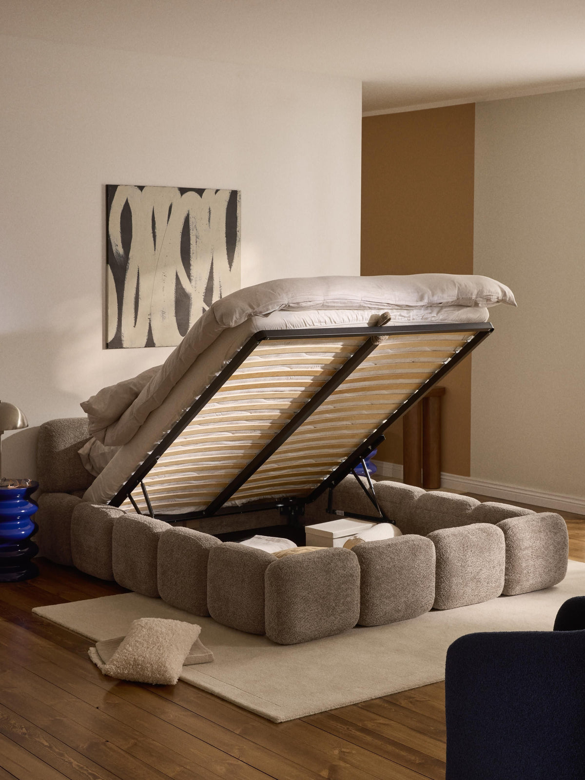 Taybris Upholstered Bed in Teddy Bouclé with Storage